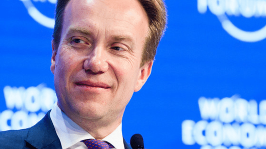 Παραιτήθηκε ο πρόεδρος του Παγκόσμιου Οικονομικού Φόρουμ λόγω...Επστάιν