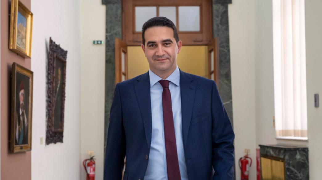 «Αμυντική στρατηγική χωρίς διαφάνεια και εγχώρια προστιθέμενη αξία» 27 «Αμυντική στρατηγική χωρίς διαφάνεια και εγχώρια προστιθέμενη αξία»