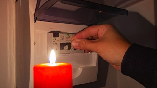 Στο σκοτάδι επί ώρες πολυκατοικίες στη Δραπετσώνα, καταγγελία στο PatraPress.gr ΝΕΟΤΕΡΑ