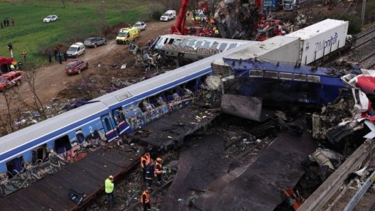 Τέμπη: Αποζημίωση χιλιάδων ευρώ σε οικογένεια θύματος - Υπεύθυνο το κράτος για την τραγωδία!