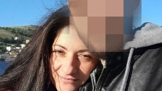 Δολοφονία 43χρονης Δώρας στο Αγρίνιο: «Γιατί τη σκότωσες;», ξέσπασε η μητέρα της στο δικαστήριο