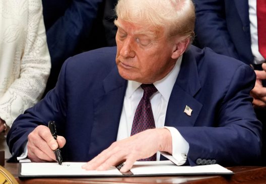 Το σχέδιο των ΗΠΑ για την παύση του πολέμου στο Ιράν - Οι όροι και τα ανταλλάγματα Τραμπ