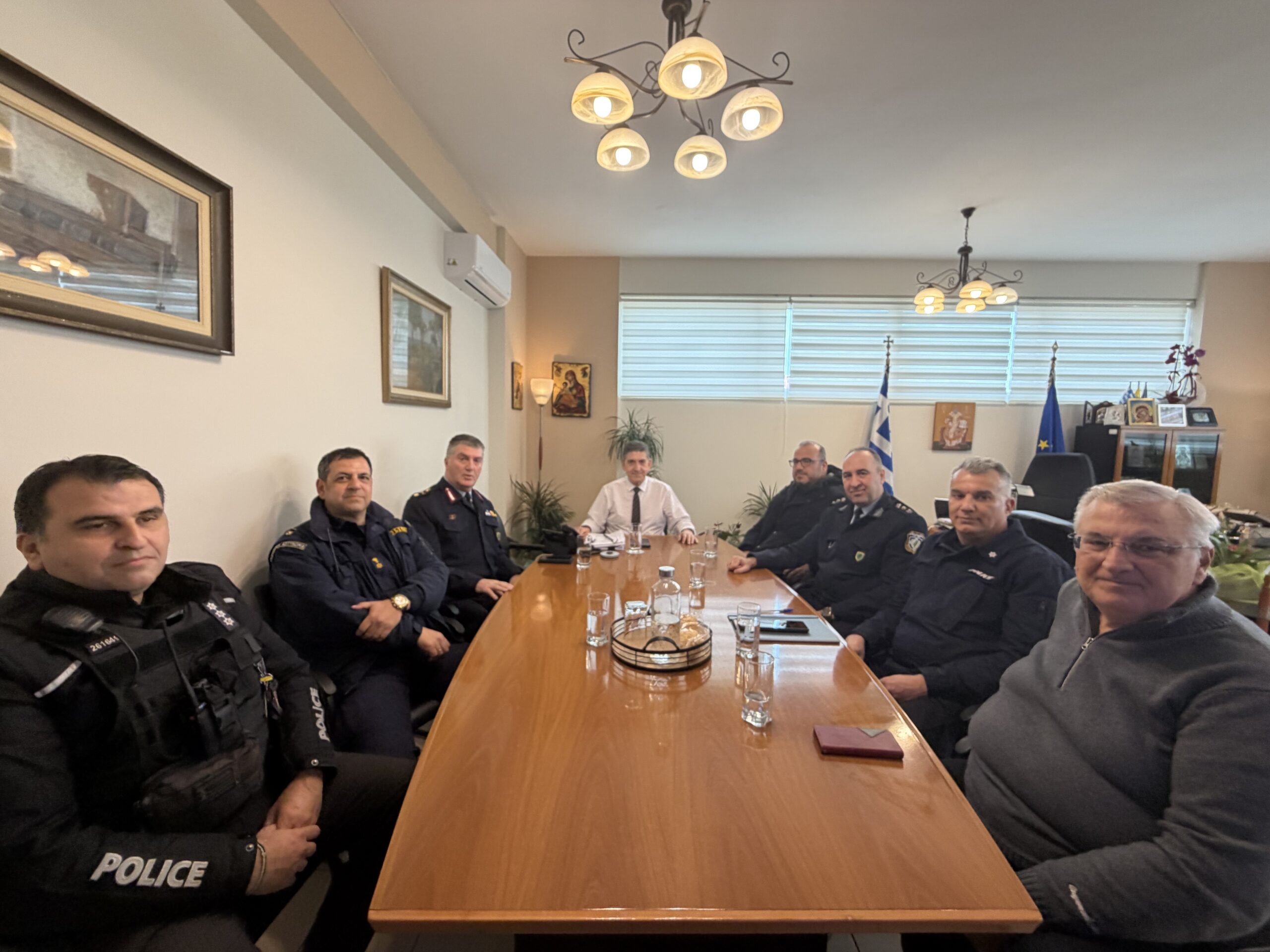 Δυτική Αχαΐα: Προτεραιότητα Αλεξόπουλου η ασφάλεια της κοινωνίας σε σύσκεψη με την ΕΛΑΣ 4 Δυτική Αχαΐα: Προτεραιότητα Αλεξόπουλου η ασφάλεια της κοινωνίας σε σύσκεψη με την ΕΛΑΣ