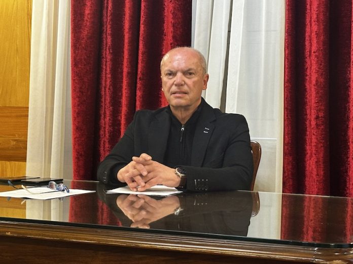 «Η εύρυθµη λειτουργία της αγοράς αποτελεί κοινό στόχο»