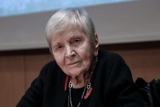 Απεβίωσε η ιστορικός Ελένη Γλύκατζη - Αρβελέρ 26 Η Ελένη Γλύκατζη - Αρβελέρ