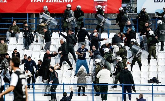 Η στιγμή της έντασης πριν τη λήξη του ημιχρόνου Κηφισιά - ΟΦΗ