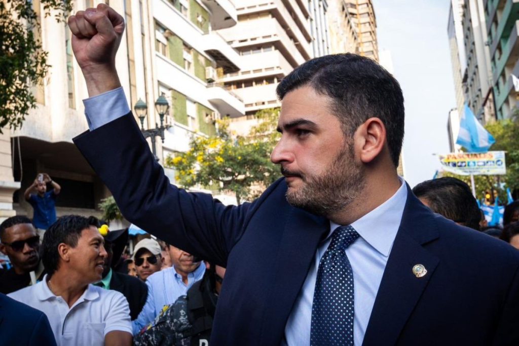 Ισημερινός: Συνέλαβαν δήμαρχο με τα εσώρουχα ΦΩΤΟ