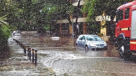 Aχαΐα: Η Πυροσβεστική επενέβη για η καιρικά φαινόμενα