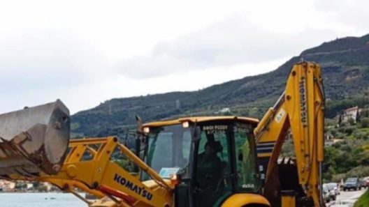 Αχαΐα: Προβληματικός ο δρόμος στον Πλάτανο, μετά από κατολίσθηση ΦΩΤΟ