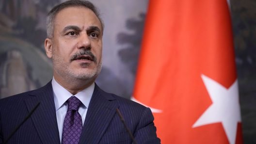 «Πρόβλημα» για Φιντάν ο Δένδιας για τα ελληνοτουρκικά