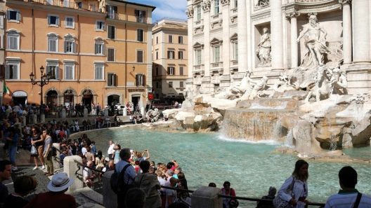 Ποιοι εξαιρούνται από το εισιτήριο των 2 ευρώ για τη Φοντάνα τι Τρέβι στη Ρώμη