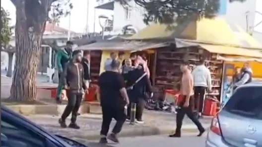 Γαστούνη: Δυο συλλήψεις για τον άγριο ξυλοδαρμό περιπτερά και του ανήλικου γιου του ΦΩΤΟ