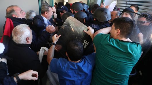 ΠΟΕΔΗΝ για τα επεισόδια στο Νοσοκομείο Νίκαιας: «Καταδικάζουμε τους προπηλακισμούς»