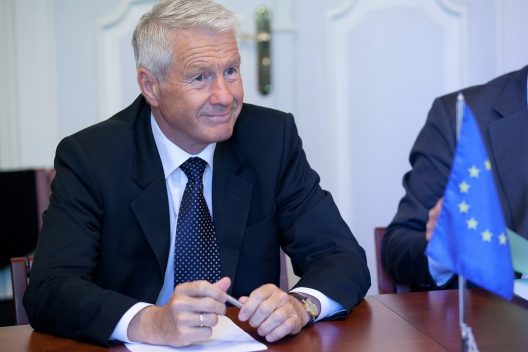 Νορβηγία: Αποπειράθηκε να αυτοκτονήσει ο πρώην Πρωθυπουργός Τόρμπγιορν Γιάγκλαντ, ποια η σχέση του με τον Έπσταϊν