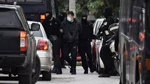 Πάτρα: Συγχαρητήρια στους αστυνομικούς για την εξιχνίαση της απάτης των Στοιχηματικών Εταιρειών 25 Πάτρα: Συγχαρητήρια στους αστυνομικούς για την εξιχνίαση της απάτης των Στοιχηματικών Εταιρειών