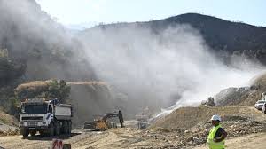 Πάτρα: Αγανακτισμένοι πάλι οι κάτοικοι με την βρωμιά του ΧΥΤΑ Ξερόλακκας ΦΩΤΟ