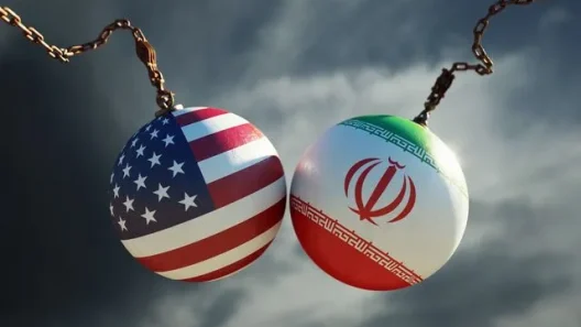 Iράν: Στο παρά πέντε της σύγκρουσης με ΗΠΑ, σε εξέλιξη συνομιλίες
