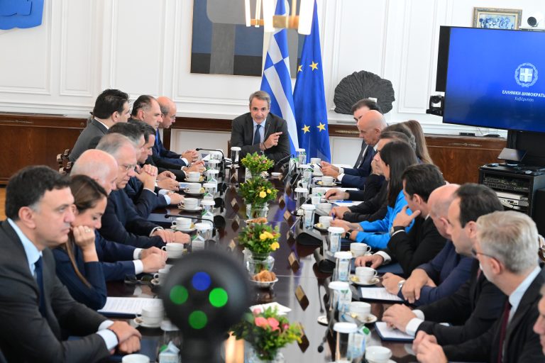 Συνεδριάζει το υπουργικό συμβούλιο για τον παράνομο τζόγο και άλλα... 4 Συνεδριάζει το υπουργικό συμβούλιο για τον παράνομο τζόγο και άλλα...