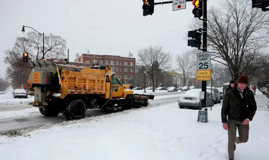 Σφοδρό κύμα ψύχους σε Βοστώνη και Νέα Υόρκη, κλειστά σχολεία και ακυρώσεις πτήσεων 29 Σφοδρό κύμα ψύχους σε Βοστώνη και Νέα Υόρκη, κλειστά σχολεία και ακυρώσεις πτήσεων
