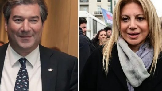 Καραχάλιος για πιθανή συνεργασία Καρυστιανού με τον Παύλο Ντε Γκρες