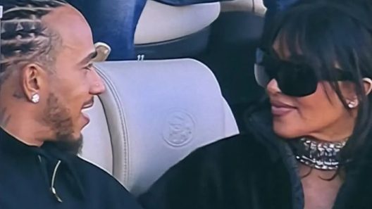 Γιατί έγινε παγκόμιο trend η κοινή εμφάνιση Κιμ Καρντάσιαν - Λιούις Χάμιλτον ΒΙΝΤΕΟ