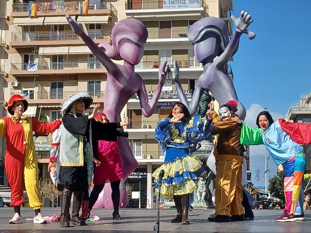 «Θεατροκαρναβαλοξεφαντώματα» από την Πολυφωνική ΦΩΤΟ