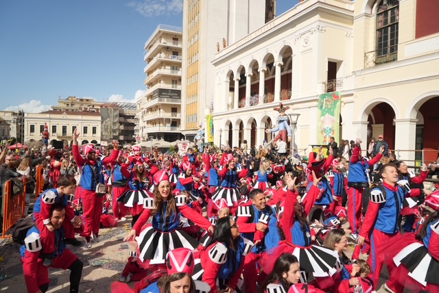 Πάτρα - Καρναβάλι των Μικρών 2026: Χιλιάδες παιδιά πλημμύρισαν την πόλη ΦΩΤΟΡΕΠΟΡΤΑΖ - ΒΙΝΤΕΟ