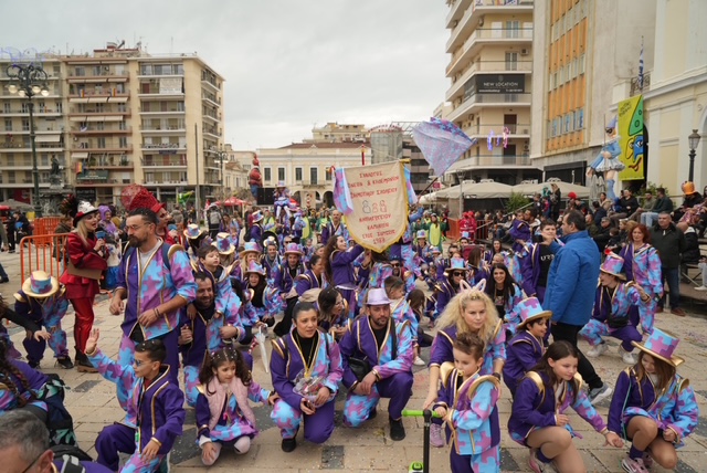 Πάτρα - Καρναβάλι των Μικρών 2026: Χιλιάδες παιδιά πλημμύρισαν την πόλη ΦΩΤΟΡΕΠΟΡΤΑΖ - ΒΙΝΤΕΟ