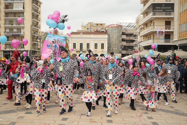 Πάτρα - Καρναβάλι των Μικρών 2026: Χιλιάδες παιδιά πλημμύρισαν την πόλη ΦΩΤΟΡΕΠΟΡΤΑΖ - ΒΙΝΤΕΟ