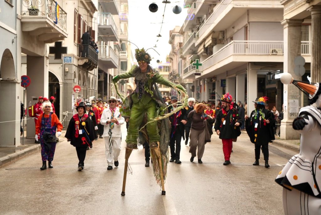 Πάτρα - Καρναβάλι των Μικρών 2026: Χιλιάδες παιδιά πλημμύρισαν την πόλη ΦΩΤΟΡΕΠΟΡΤΑΖ - ΒΙΝΤΕΟ