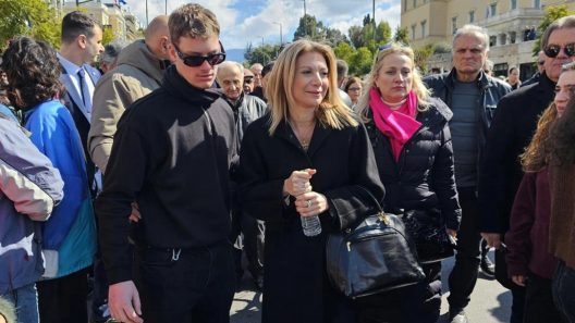 H Μαρία Καρυστιανού στη συγκέντρωση του Συντάγματος