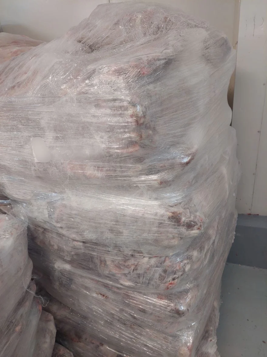 Καπανδρίτι: Κατασχέθηκαν 4,8 τόνοι σάπιου κρέατος ΦΩΤΟ