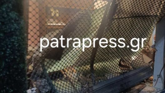 Αίγιο: Καρέ καρέ σε βίντεο η κλοπή κοσμηματοπωλείου με...αγροτικό και λεία 30.000 ευρώ ΦΩΤΟ