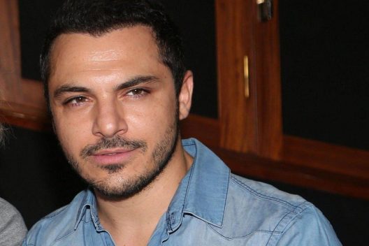 Κώστας Δόξας: Εκτός «J2US» μετά την καταδίκη του για ενδοοικογενειακή βία