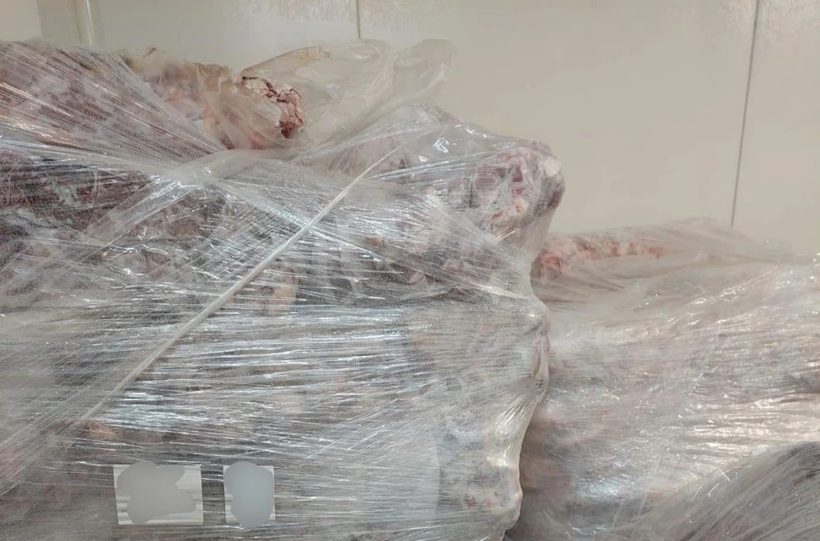 Σχεδόν 5.000 κιλά ακατάλληλου κρέατος κατασχέθηκαν την Τσικνοπέμπτη στην Αττική ΦΩΤΟ
