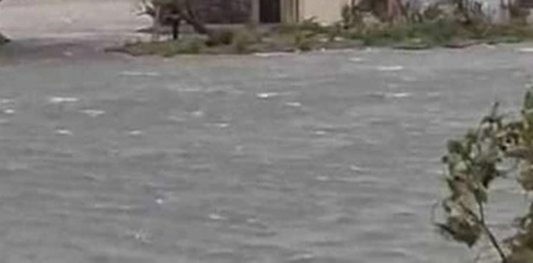 «Δοκιμάζεται» η Λήμνος από την κακοκαιρία, επιχείρηση απεγκλωβισμού ατόμων ΦΩΤΟ – ΒΙΝΤΕΟ