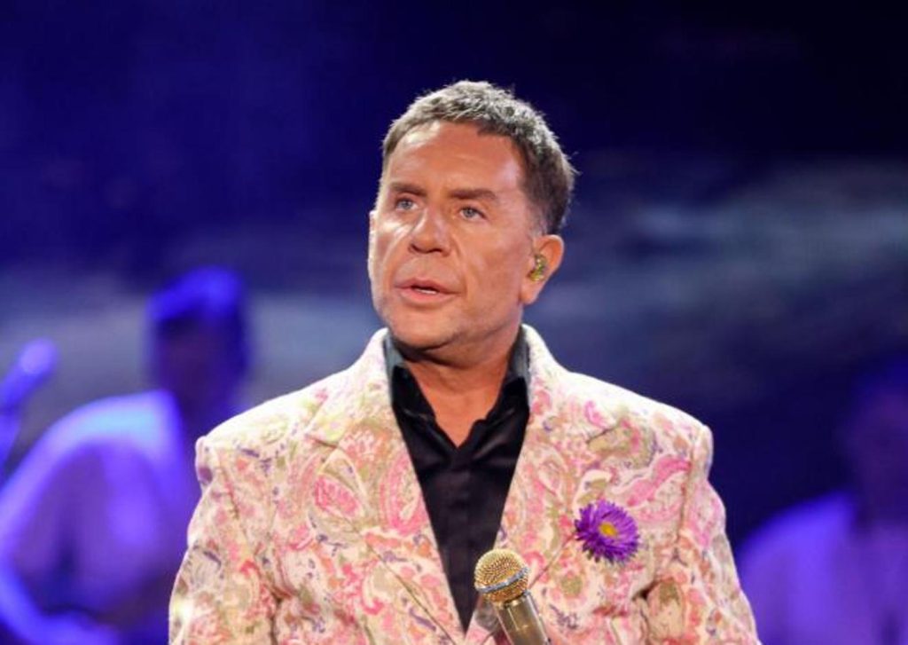 Τι συμβαίνει με την υγεία του Γιώργου Μαζωνάκη, εισήχθη σε νοσοκομείο