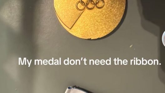 Τα μετάλλια των Χειμερινών Ολυμπιακών Αγώνν 2026που… διαλύονται ΒΙΝΤΕΟ