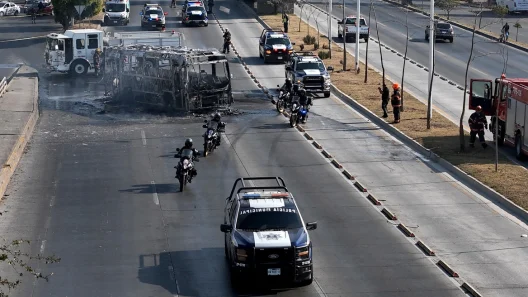 Η εξόντωση ναρκοβαρόνου στο Μεξικό, έφερε το χάος με επιθέσεις από το καρτέλ ΒΙΝΤΕΟ