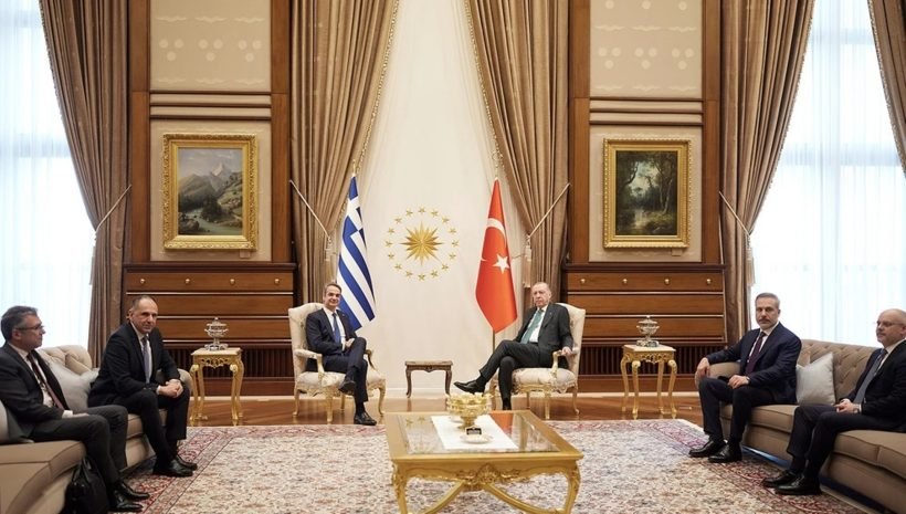 Τα 7 κείμενα που υπέγραψαν Ελλάδα και Τουρκία ΒΙΝΤΕΟ