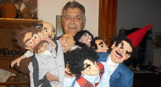 O Πατρινός «Ο Λαξευτής των Μορφών» Μάκης Μουρελάτος, σε Εκθεση