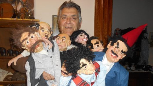 O Πατρινός «Ο Λαξευτής των Μορφών» Μάκης Μουρελάτος, σε Εκθεση