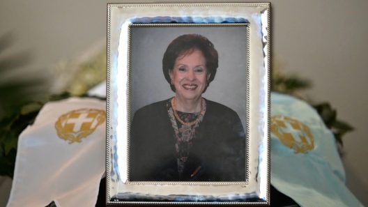 Κηδεύεται η Αννα Ψαρούδα - Μπενάκη ΒΙΝΤΕΟ