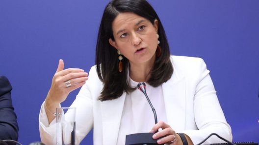 Κεραμέως: «Ανοίγει ο δρόμος για αυξήσεις αποδοχών» στον Ιδιωτικό τομέα