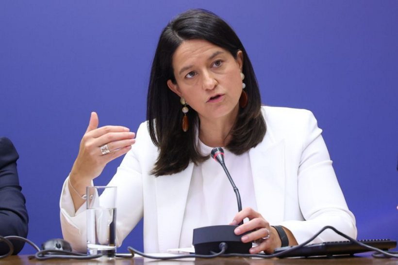 Κεραμέως: «Ανοίγει ο δρόμος για αυξήσεις αποδοχών» στον Ιδιωτικό τομέα