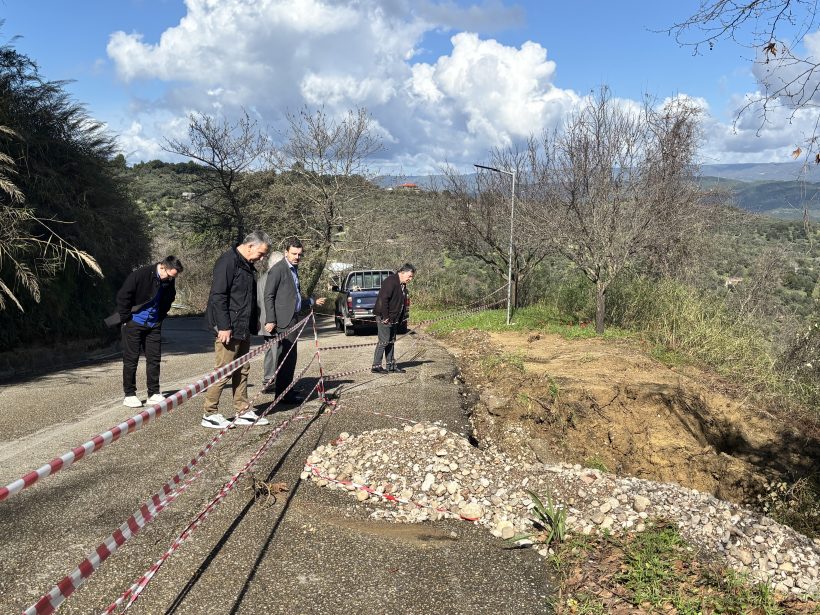 Ηλεία: Αυτοψία Νικολακόπουλου στις πληγείσες περιοχές ΦΩΤΟ 24 Ηλεία: Αυτοψία Νικολακόπουλου στις πληγείσες περιοχές ΦΩΤΟ