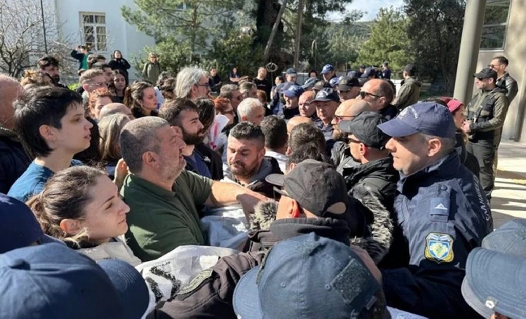 Μετά τη Νίκαια ένταση και στο νοσοκομείο Μυτιλήνης για ...Γεωργιάδη ΦΩΤΟ