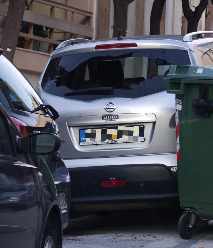 Κορυδαλλός: Ζημιές σε ΙΧ και σε σπίτι από χειροβομβίδα ΦΩΤΟ