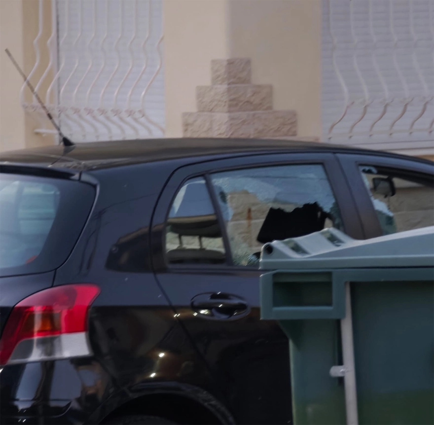 Κορυδαλλός: Ζημιές σε ΙΧ και σε σπίτι από χειροβομβίδα ΦΩΤΟ