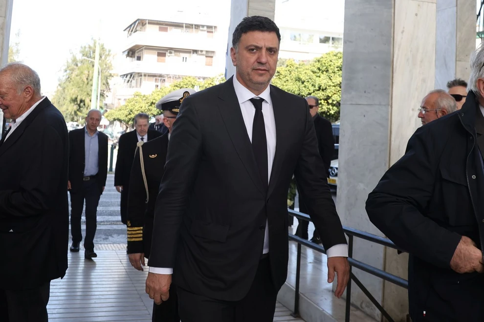 Συγκινεί ο επικήδειος της Λένας Παπαληγούρα για τον πατέρα της ΦΩΤΟ